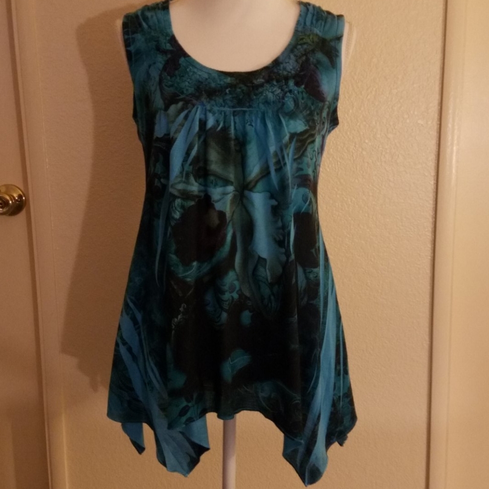 Dressbarn Multicolor Pullover Top